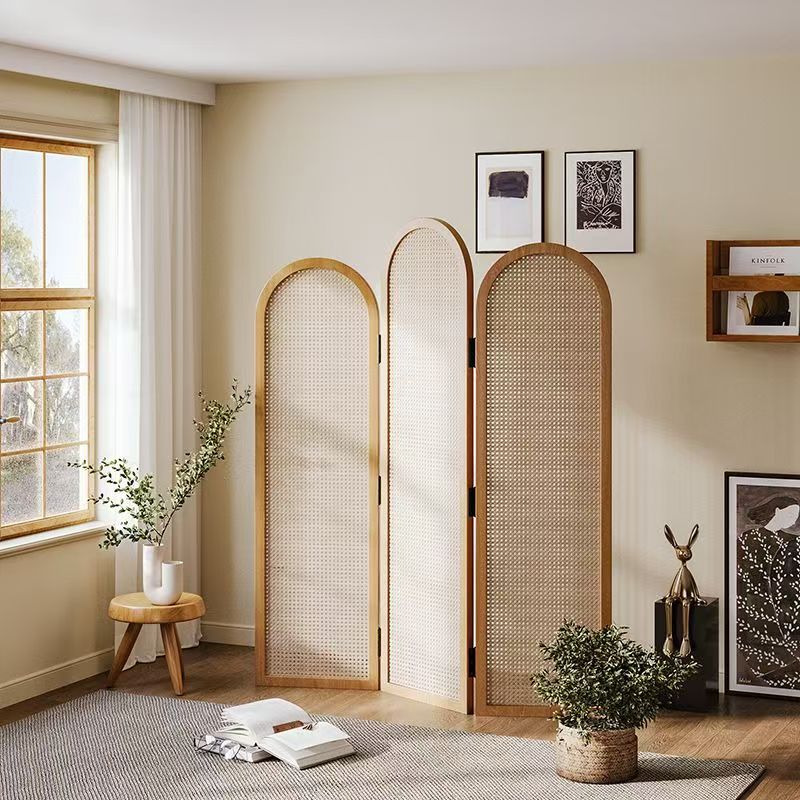 Eleganter Rattan Raumteiler Brehn