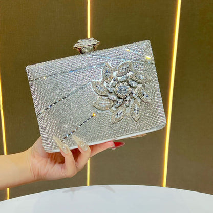 Verschnörkelte Strass Abend Clutch
