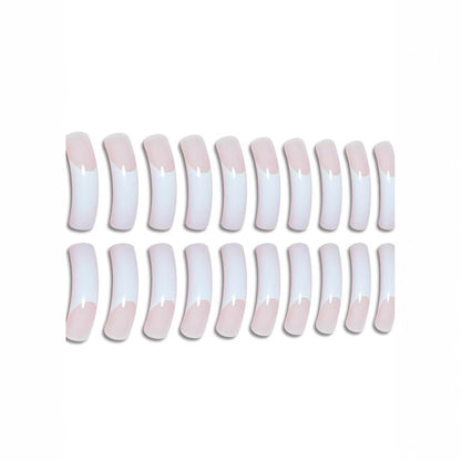 Premium French Tip Nagelerweiterungen Brehn