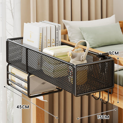 Klemmbares Mesh-Bettseitenregal mit mehreren Haken