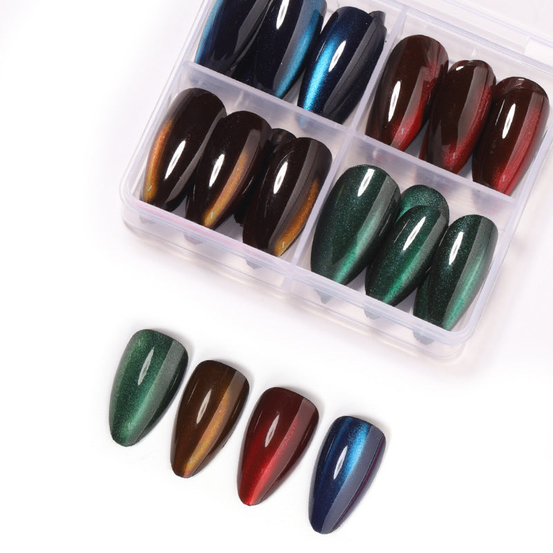 Elegantes Kunstnagelset mit Hochglanz und spitzen Design Brehn
