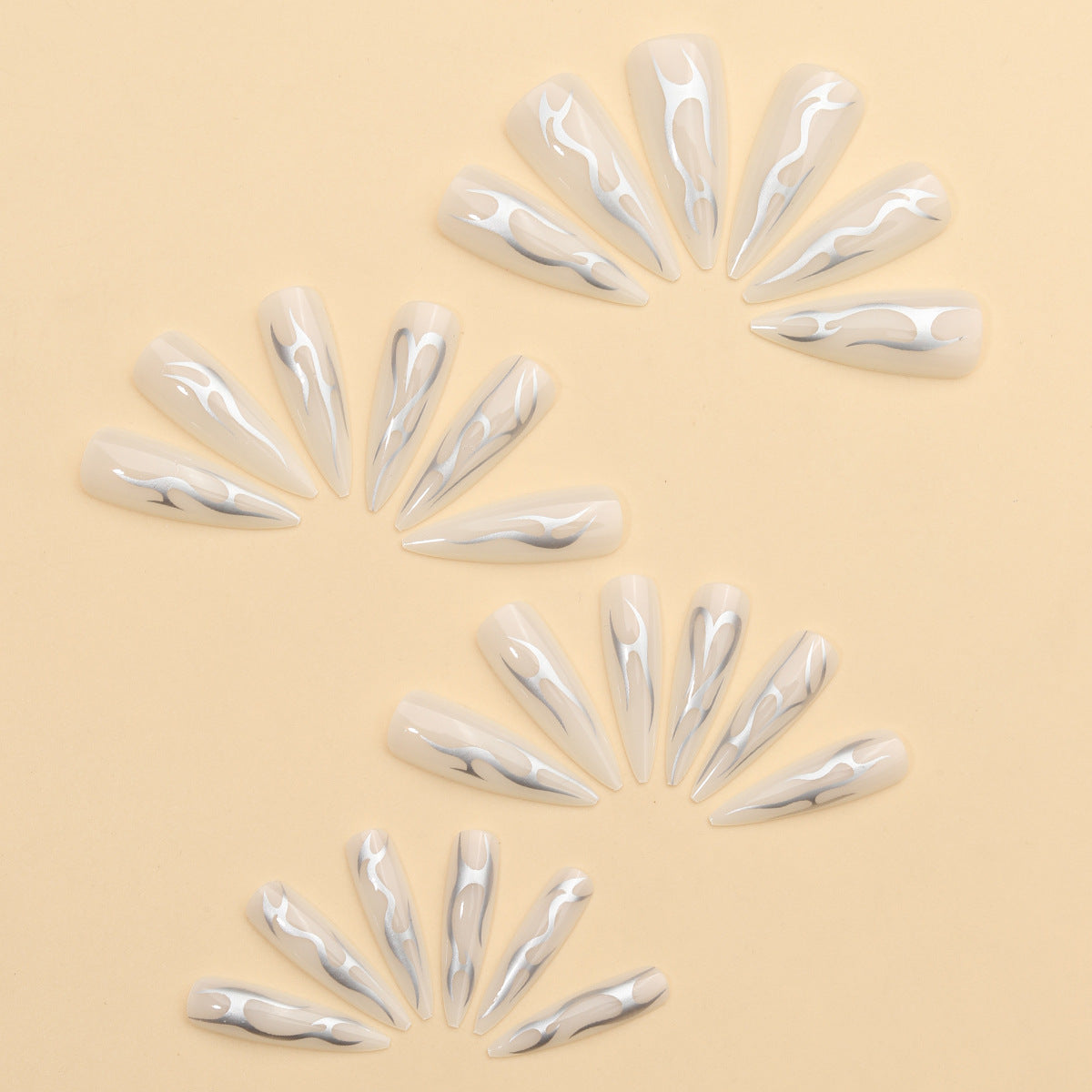 Künstlerisches Stiletto-Nageldesign Brehn