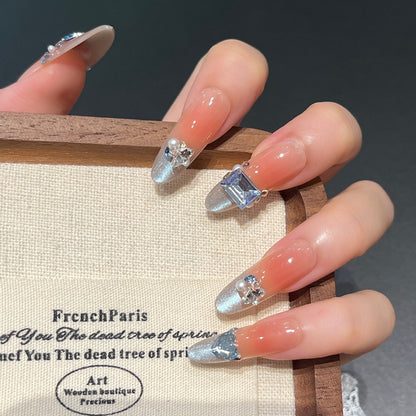Kristallverzierte Nagelkunstverlängerungen Brehn