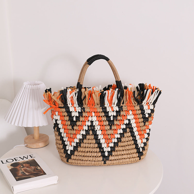 Stilvolle Basttasche mit Auffälligem Muster Brehn