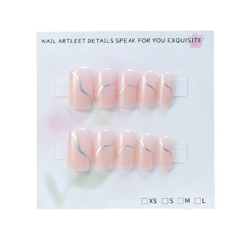 Kunstnagelset mit eleganten Wellenlinien und schimmernden Akzenten Brehn