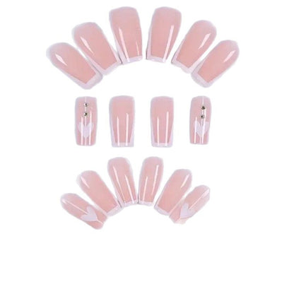 Elegante Herzdesign Nagelverstärkungen Brehn