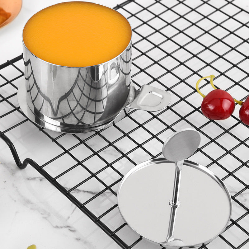 Mehrteiliges Edelstahl Mousse-Ringformen Set mit Ausheber und Griffen Brehn