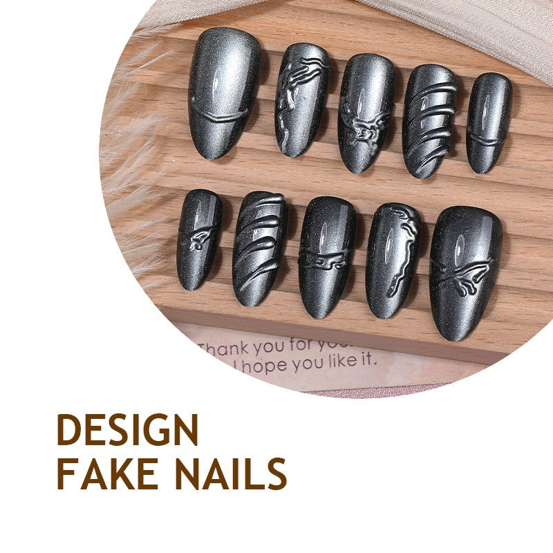 Kreatives Kunstnagelset mit elegantem Design und unterschiedlichen Formen Brehn