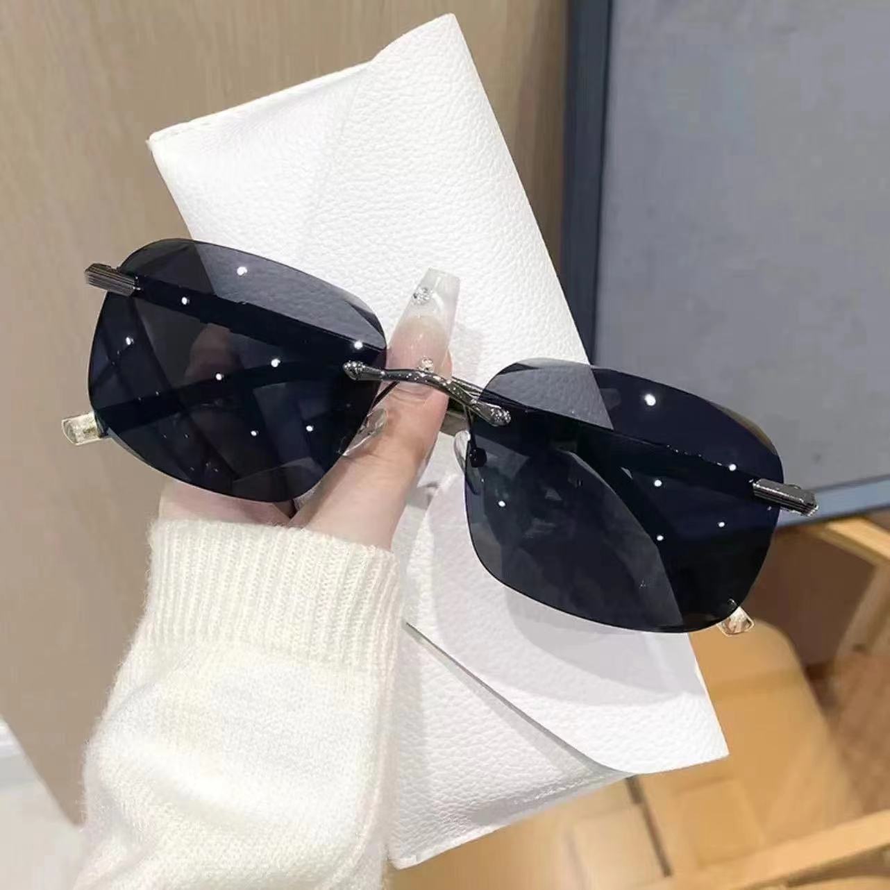Elegante Moderne Geometrische Sonnenbrille Brehn