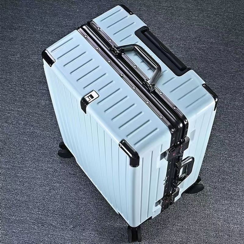 Robuster Expeditionskoffer Brehn