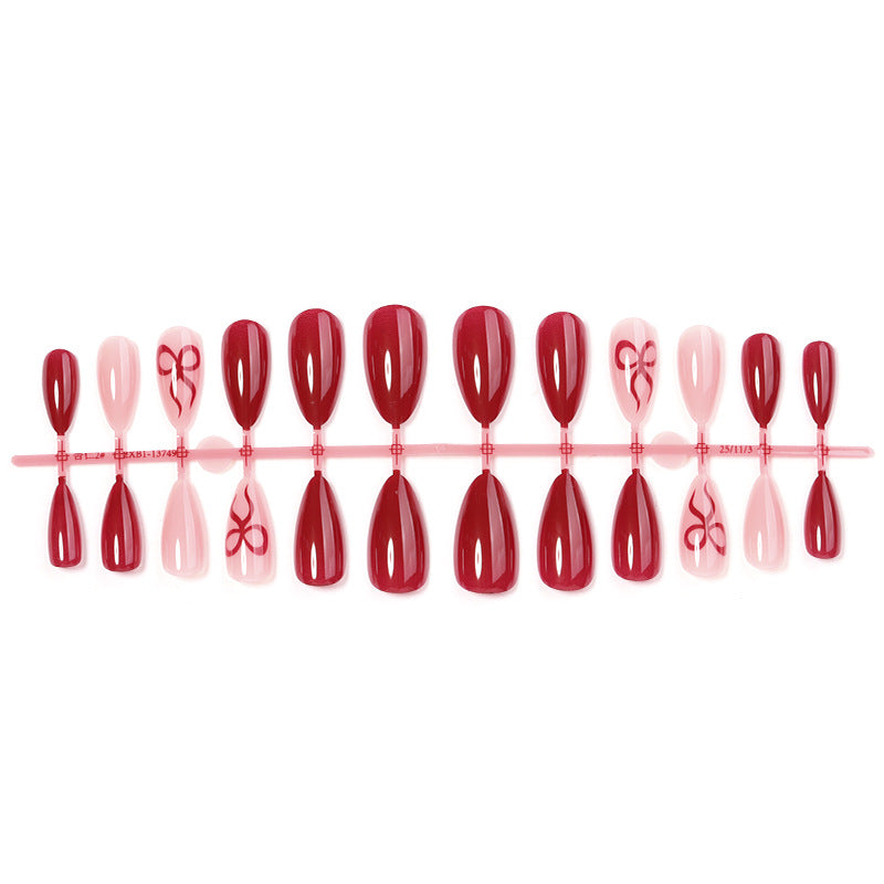 Künstlerisches Press-On Nail Kit Brehn