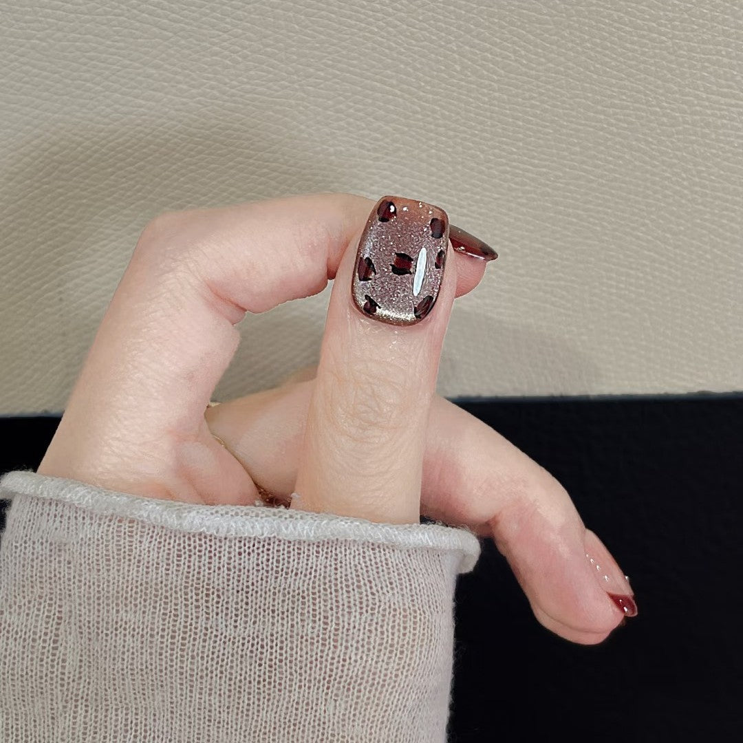 Künstlerische Florale Nagelkunst