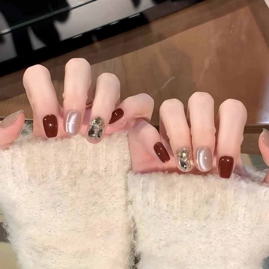 Glamorous Press-On Nail Set Brehn