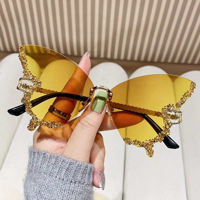 Damen extravagante Cat-Eye Sonnenbrille mit funkelnden Strassverzierungen Brehn
