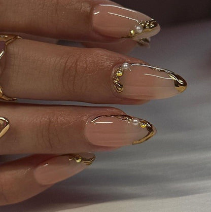 Elegante Nagelkunstverlängerungen Brehn
