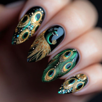Pfau-inspiriertes 3D-Nail Art Set Brehn