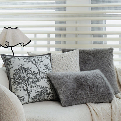 Quadratischer Zierkissenbezug mit fein gewebtem Baum‑Jacquard und samtiger Keder Brehn