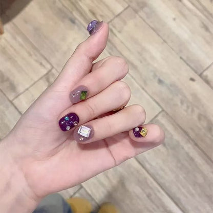 Künstlerische Strass-Nagelkunst-Verlängerungen