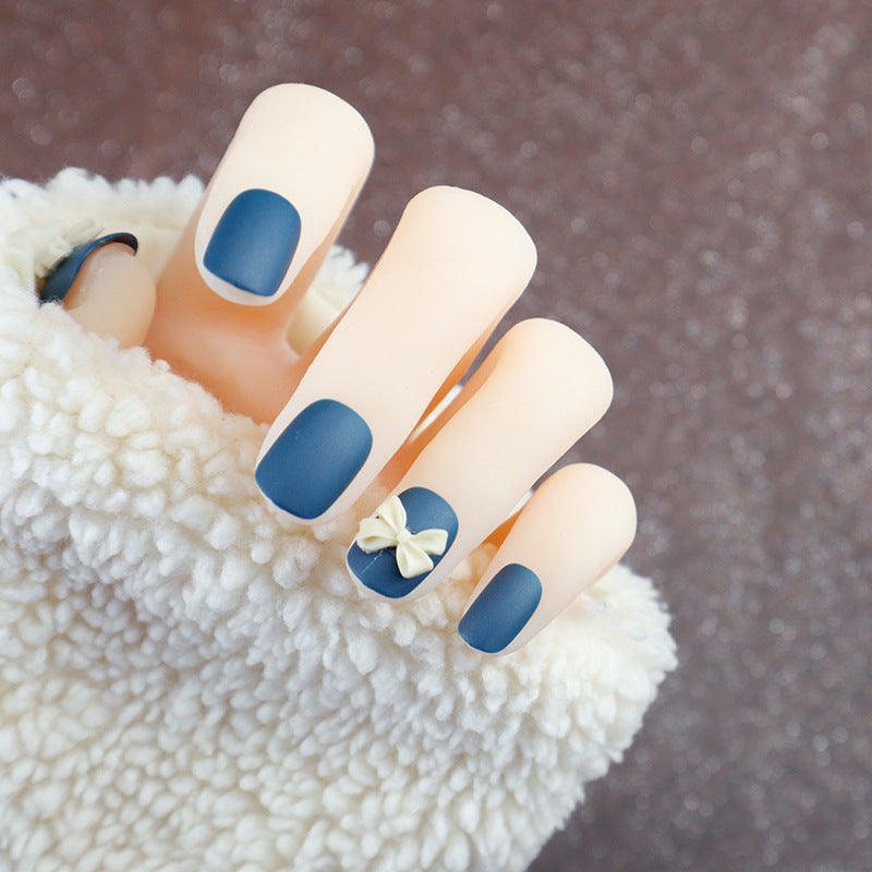 Stylisches dekoratives Press-On Nagelset Brehn