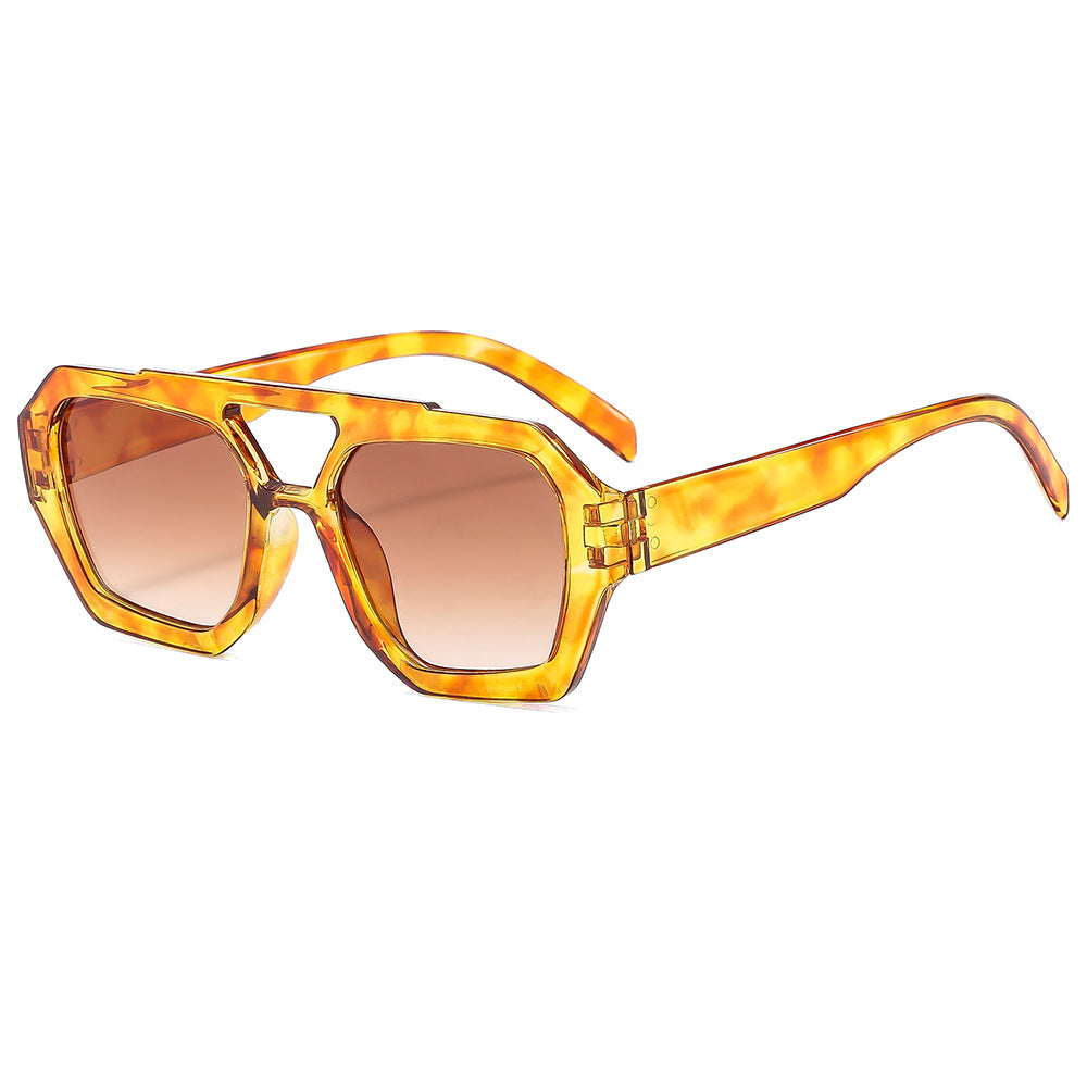 Übergroße geometrische Rahmenbrille