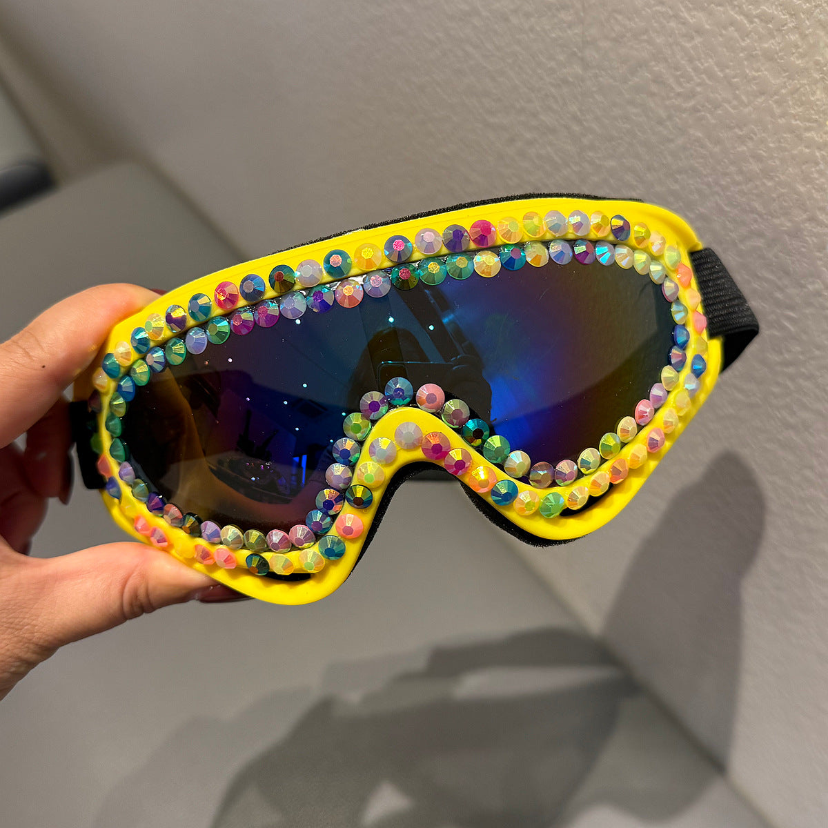 Damen Skibrille mit funkelndem Kristallrahmen Brehn