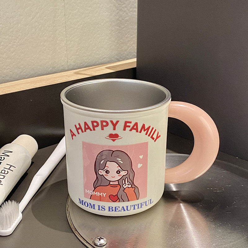 Keramiktasse mit Verspieltem Familienmotiv Brehn