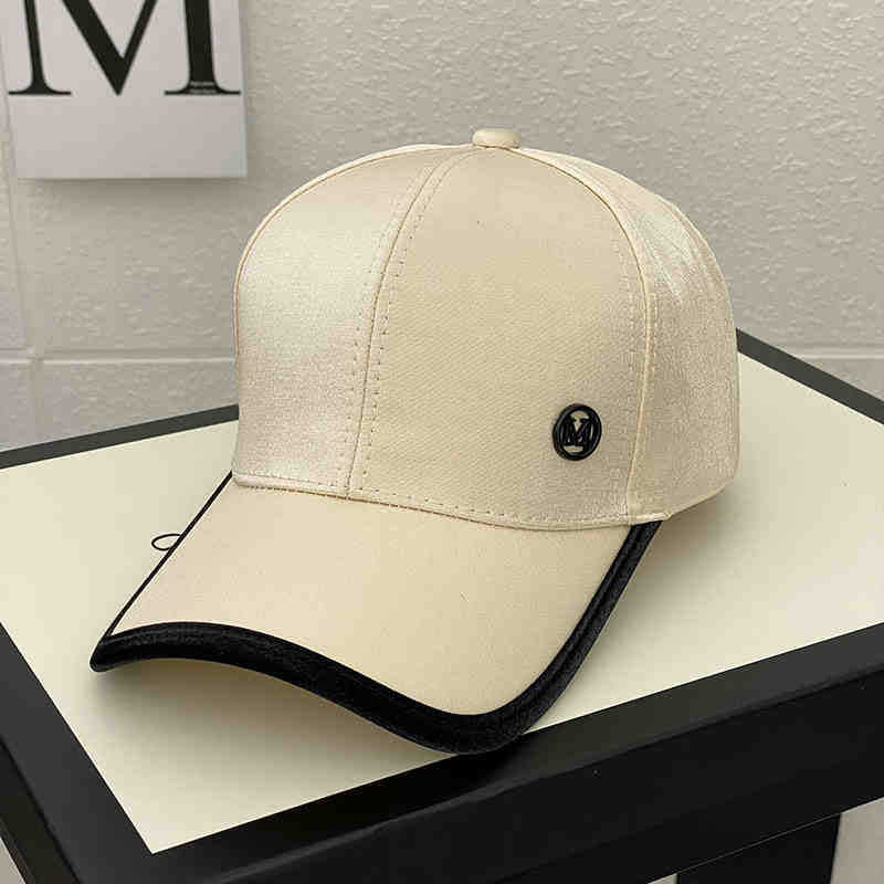Damen Glänzende Satin Baseballmütze Brehn