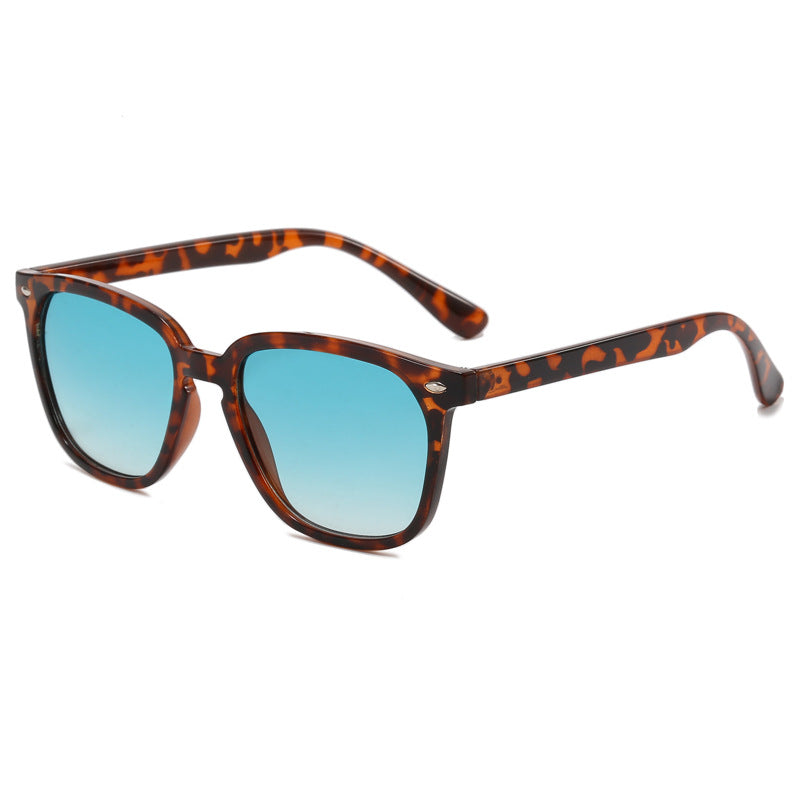 Damen zeitgenössische Sonnenbrille mit elegantem Schilddesign Brehn