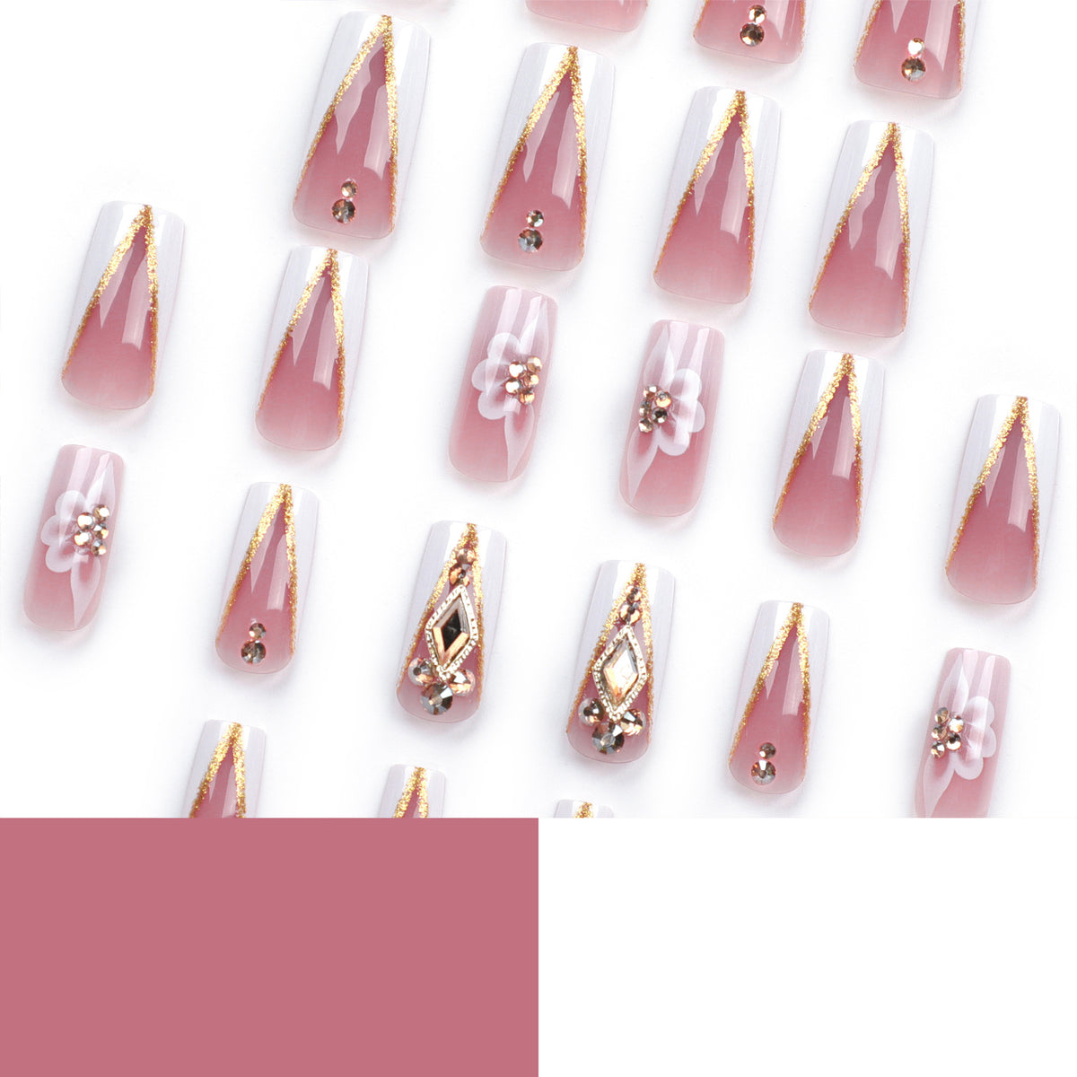 Kunstvolle Nagelverlängerungen mit Blumen- und Glitzerakzenten Brehn