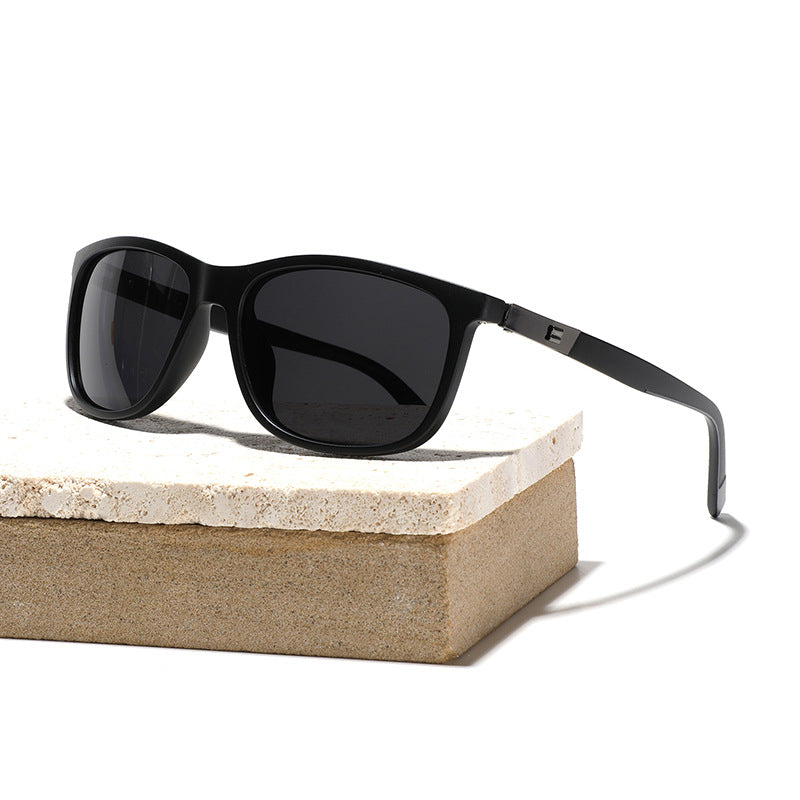 Damen stilvolle Sonnenbrille mit robuste Rahmenkonstruktion Brehn