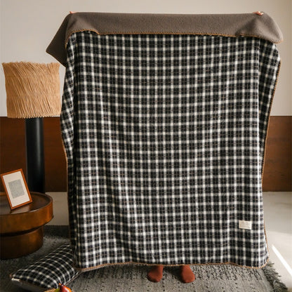 Wendbare Kuscheldecke aus kariertem Flanell mit weichem Fleece-Futter