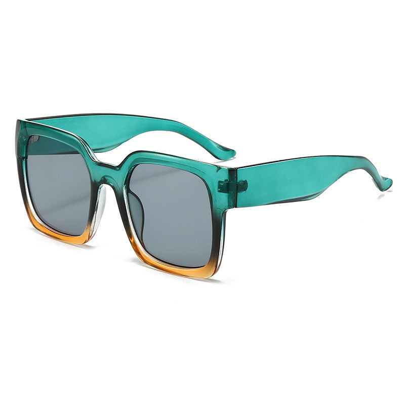 Damen quadratische Sonnenbrille mit stylischem Transparentrahmen und sanften Farbverlauf Brehn