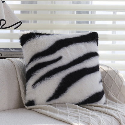 Kunstfell-Zierkissen mit Zebra-Print und extraweichem Flor Brehn