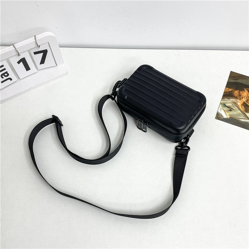 Hartschalen-Crossbody-Tasche Brehn