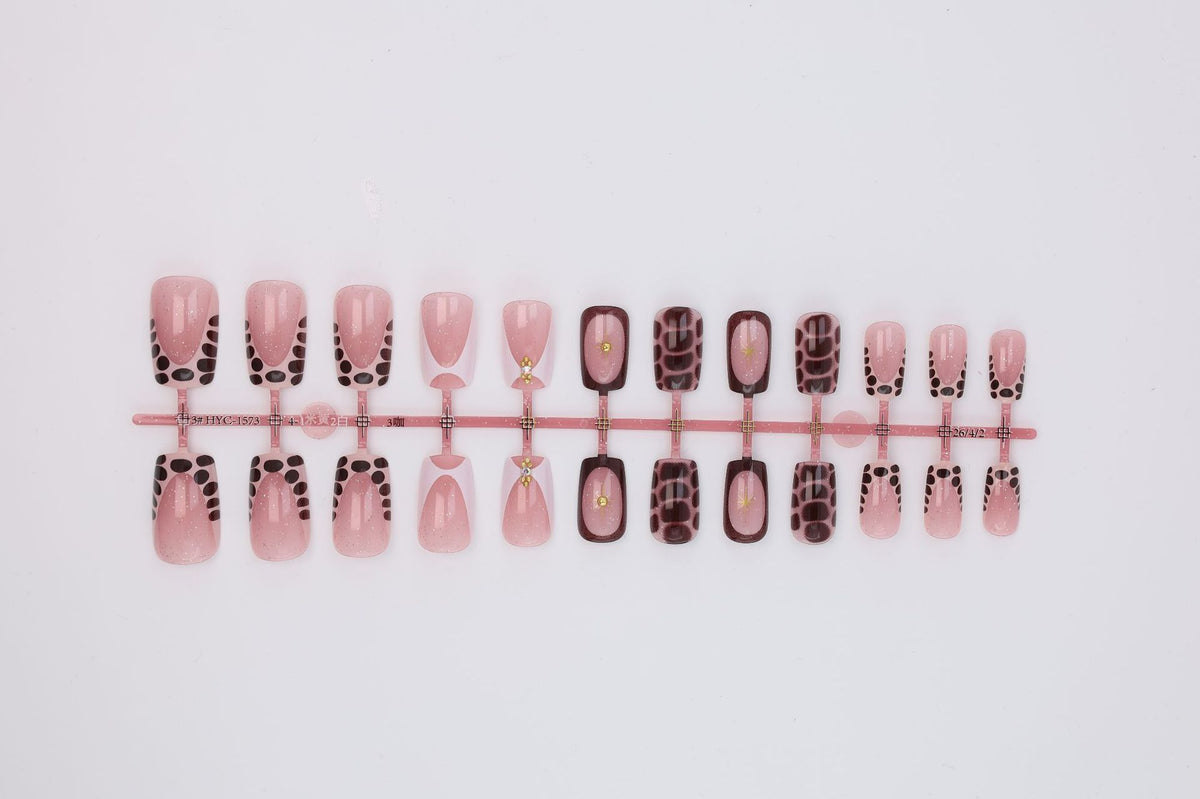 Kreative Nagelkunst mit stilvollen Designs Brehn