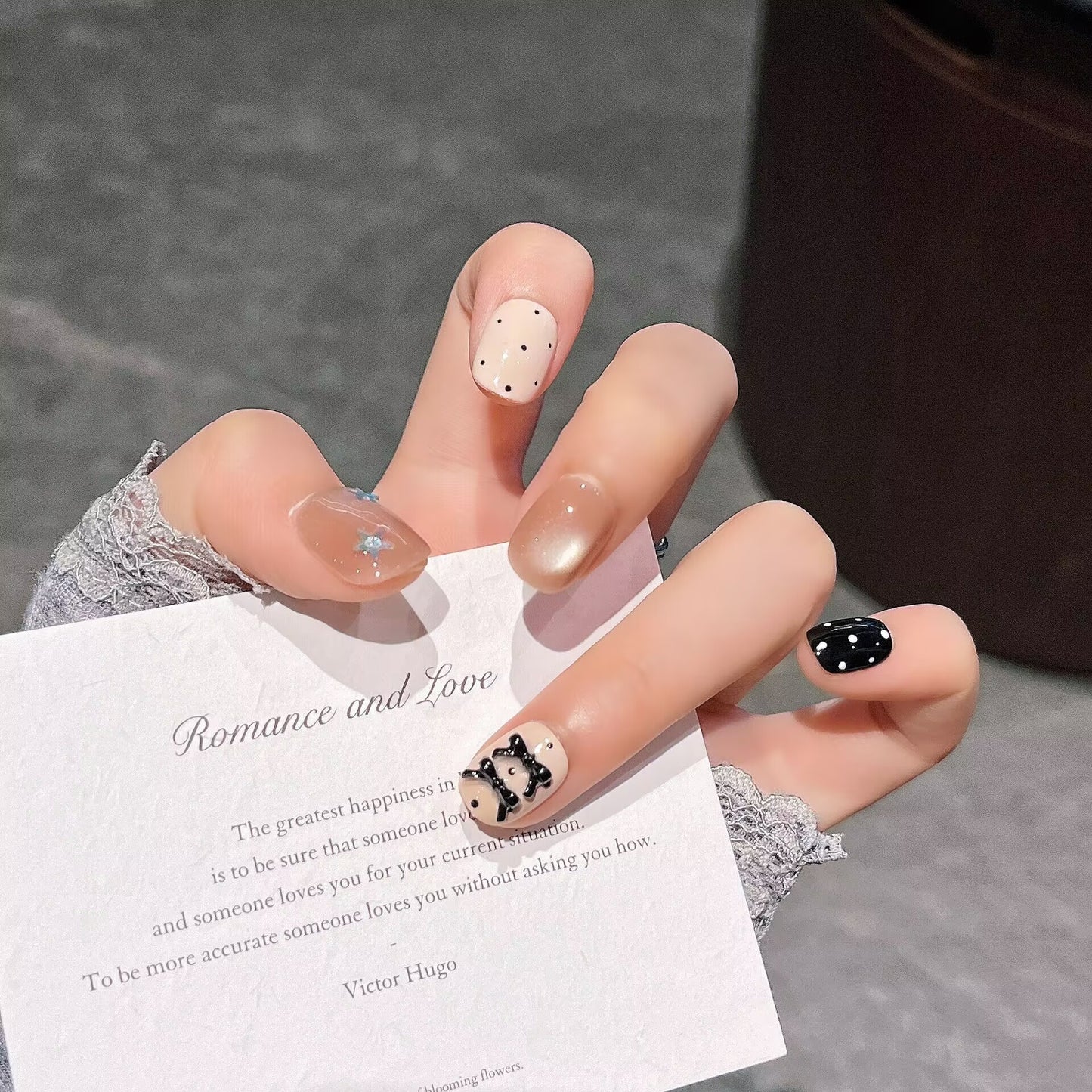 Artistic Nail Design Set Brehn