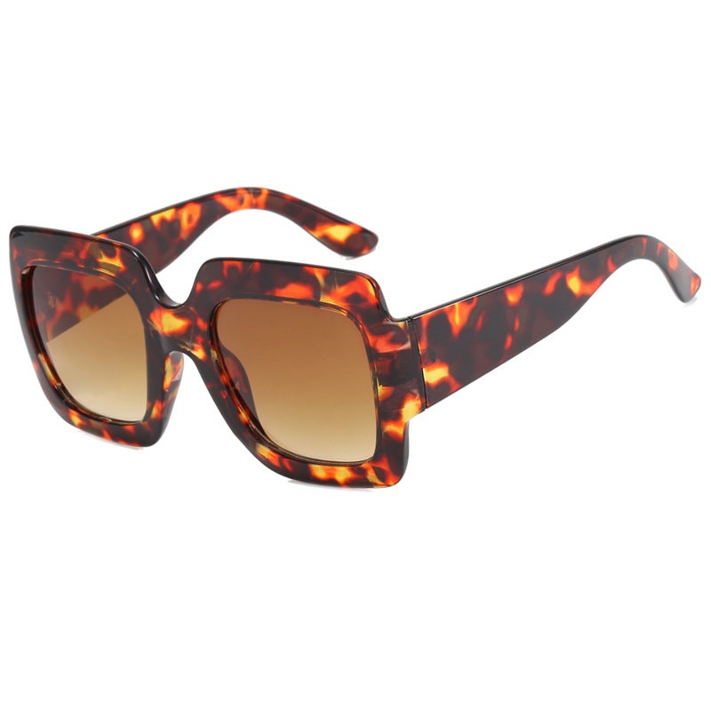 Damen oversized Sonnenbrille mit quadratischen Rahmen und UV-Schutz Brehn