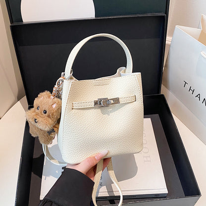 Niedliche Miniatur-Handtasche