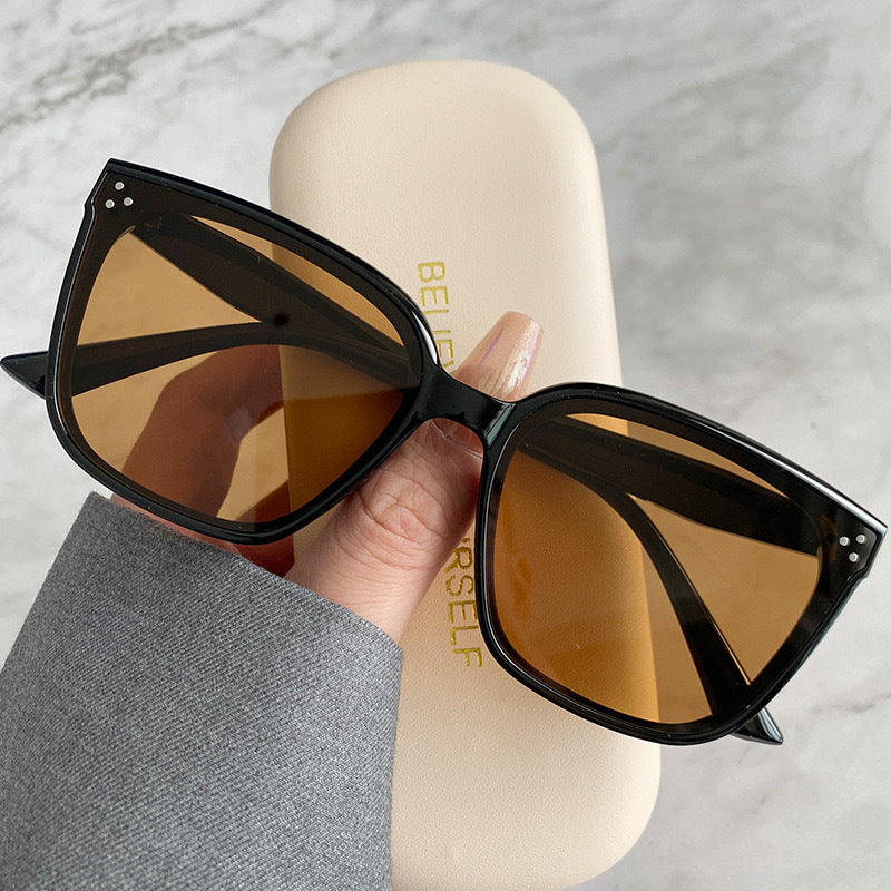Damen modische oversized Sonnenbrille im Retro-Stil Brehn
