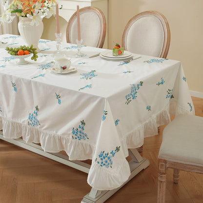 Bestickte Blumen-Tischdecke