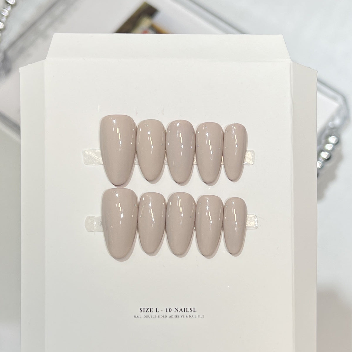 Stiletto Press-On Nagelkunstset mit eleganten French Tips Brehn