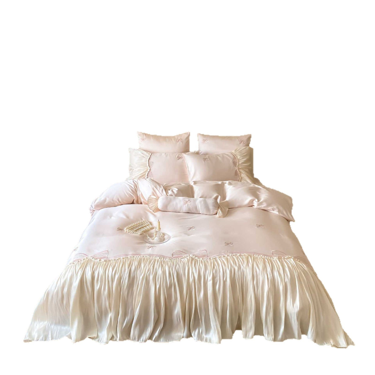 Satin-Bettwäsche-Set mit gerafftem Volant, Schleifenstickerei und dekorativer Zierrolle