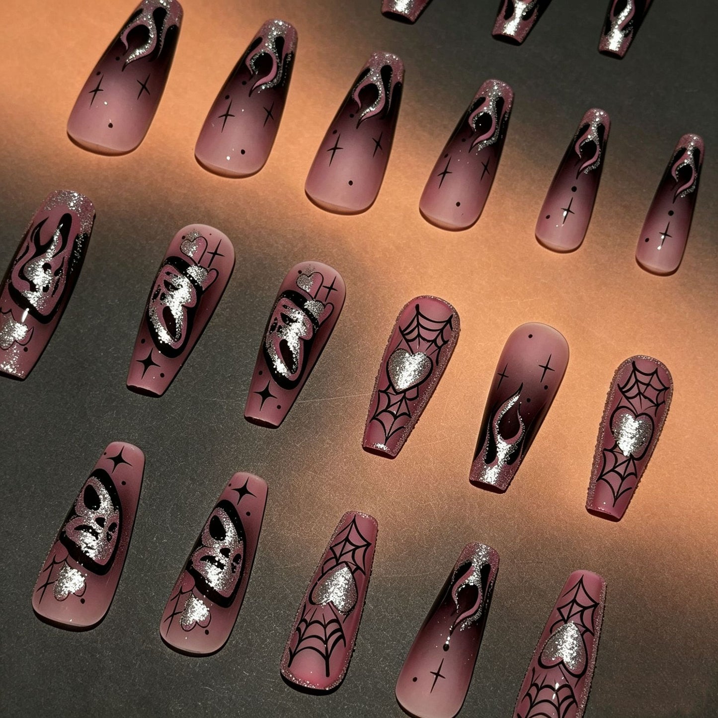 Gothic Themen Nagelkunst Tipps Brehn