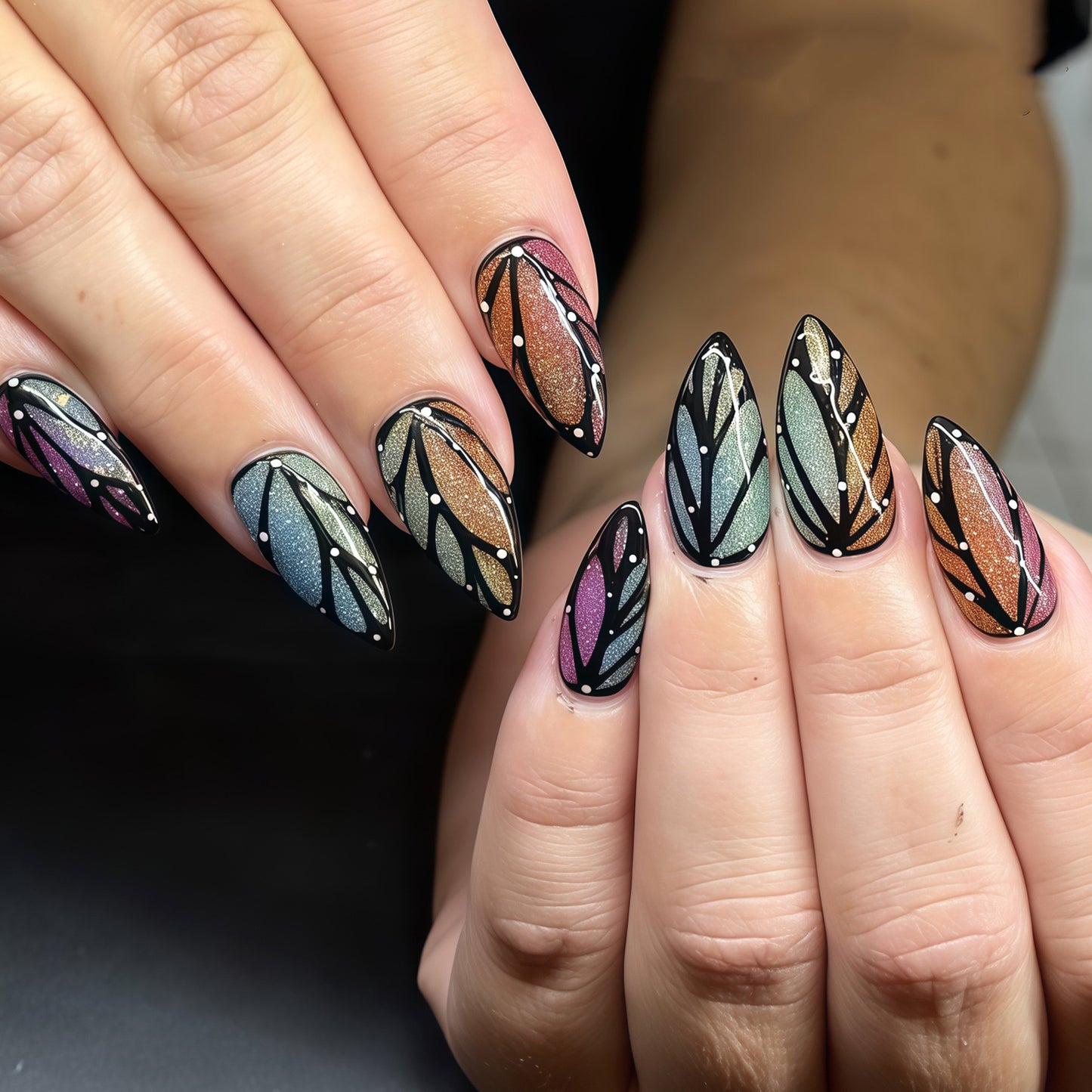 Künstlerisches Stiletto-Nailart-Set mit Blattmustern Brehn