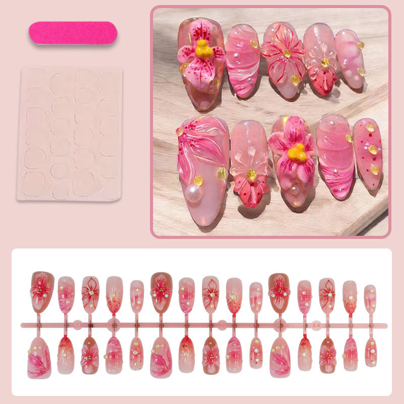Kunstnagelset mit exquisiten floralen und 3D-Verzierungen Brehn