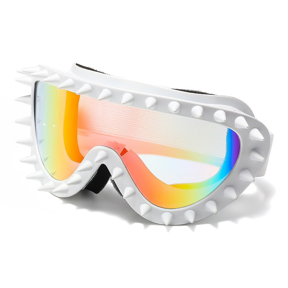 Damen stylische Schutzbrille mit markantem Spike-Design Brehn