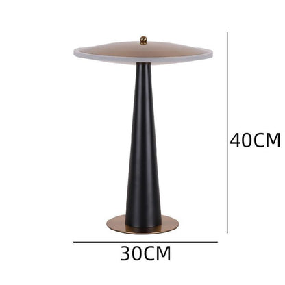 Minimalistische Kegel Tischlampe