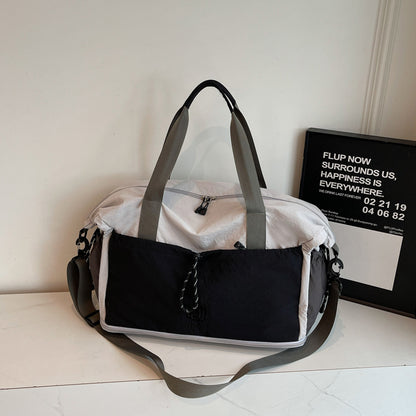 Vielseitige leichte Reisetasche