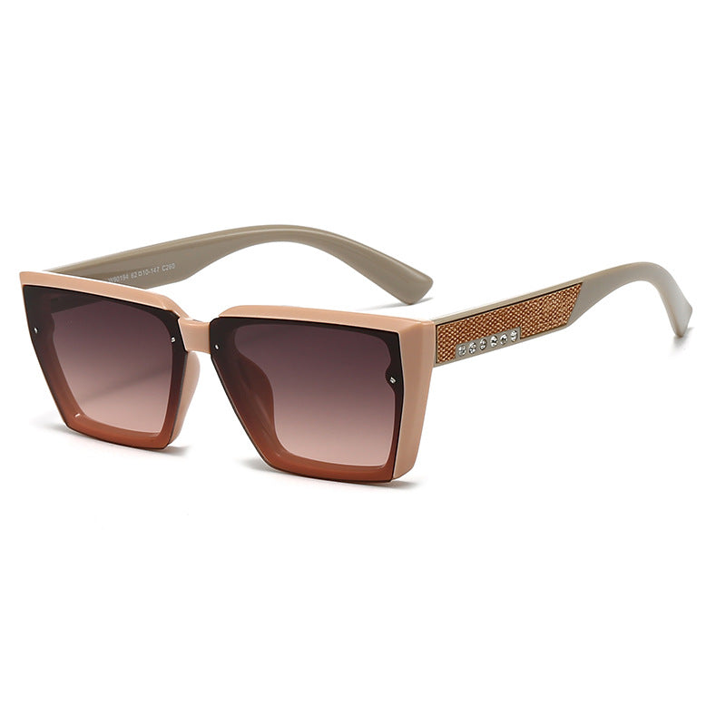 Damen stilvolle Sonnenbrille mit funkelnden Akzenten Brehn