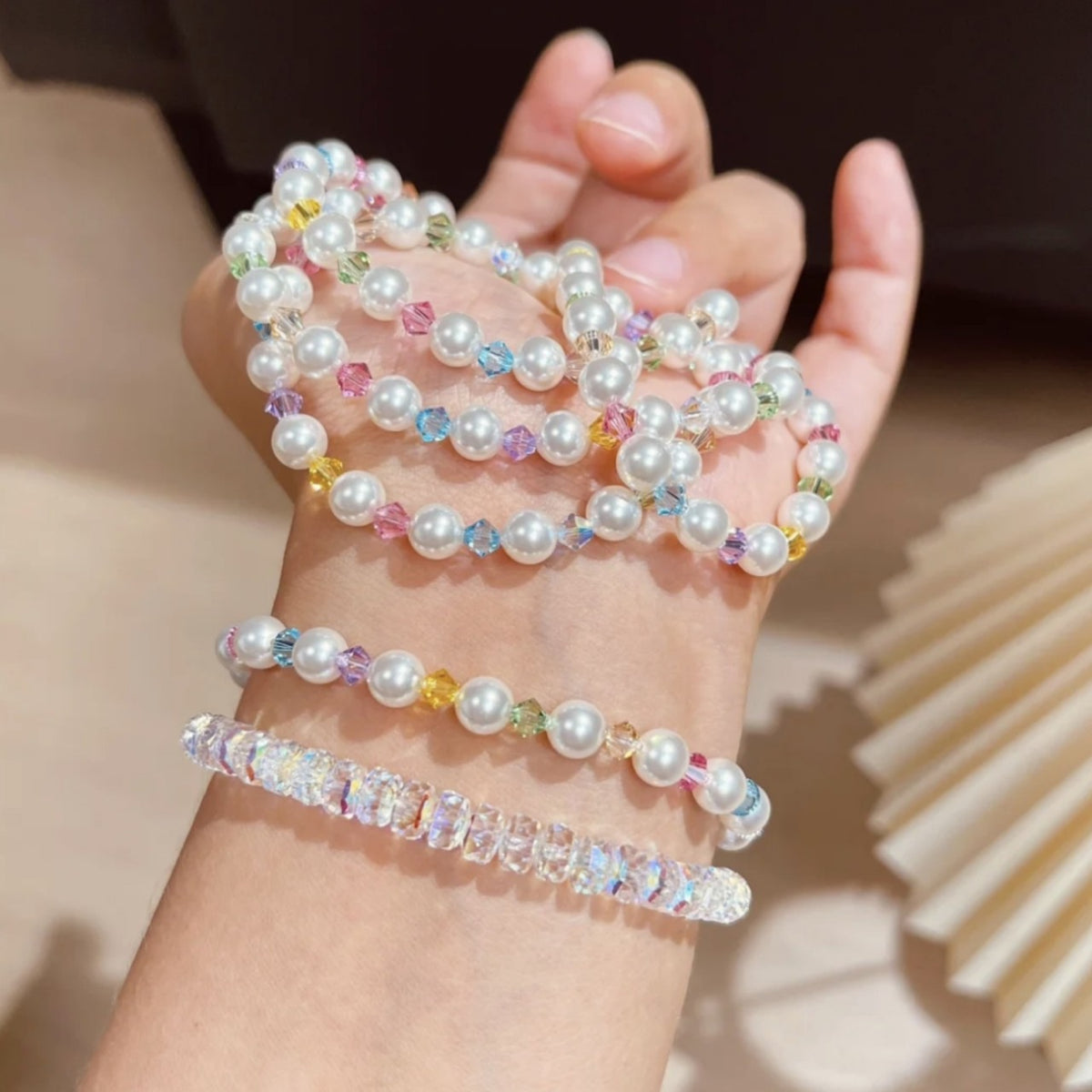 Buntes Perlenarmband-Set Brehn